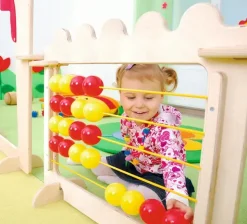 Babyhjørnet kulerammevegg