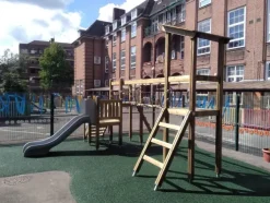 Clover aktivitetstårn