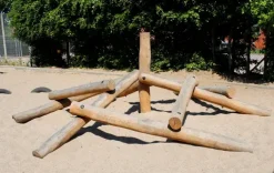 Core klatrepyramide i robinia