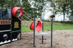 Dina tautunnel til XL piratskip