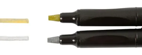 Kalligrafi tusj gull og sølv