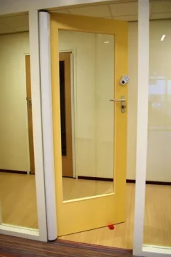 Klemsikringslist for dør