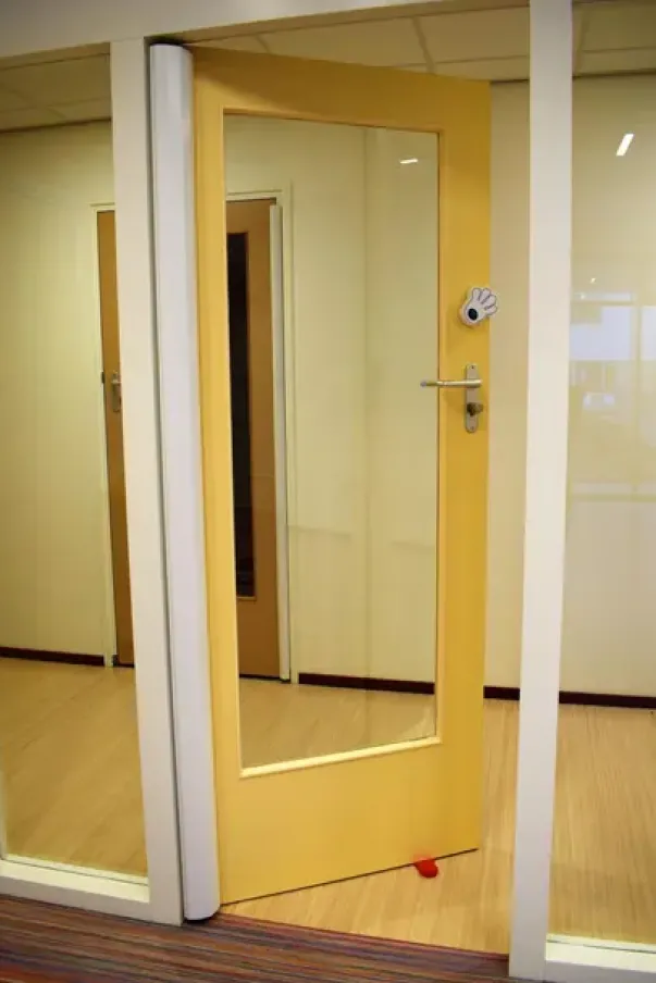 Klemsikringslist for dør