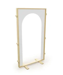 Lekevegg med døråpning hvit