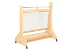 Mobilt staffeli med plexiglass