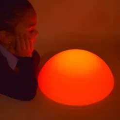 Mood lysende stein med flat underside