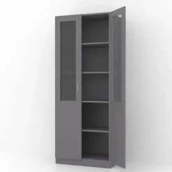 Moss høyskap med glassdører