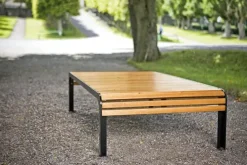 Nonstop Meeting benk