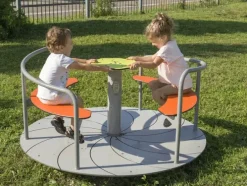 Novo karusell med sittepanel