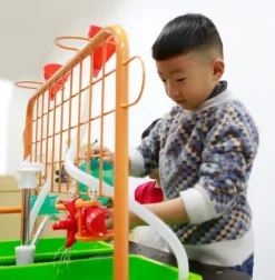 Sand- og vannbord mobilt