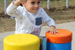 Soprano quartet ensemble forankr. i jord