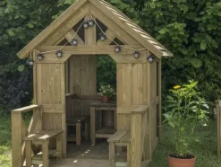 Terra lekehus med terrasse