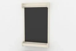 Vegghengt staffeli med tavle