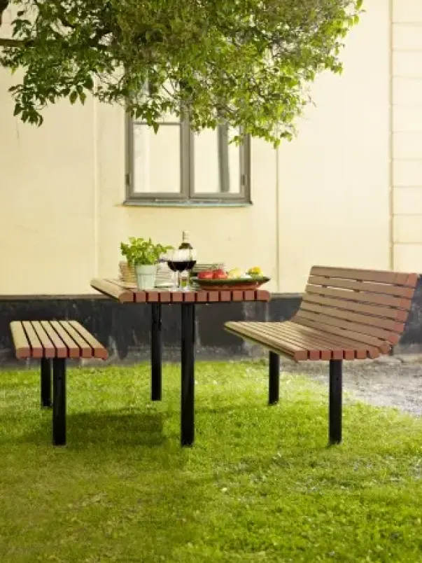 Yarden bord - for nedstøping